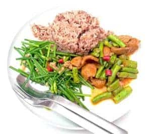 玄米と野菜のヘルシーなダイエット料理